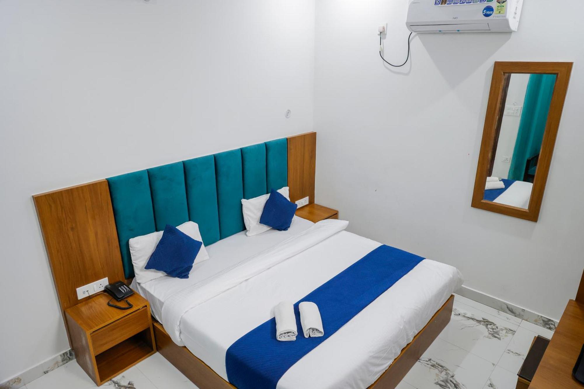 Hotel Parth Inn Rishīkesh Extérieur photo